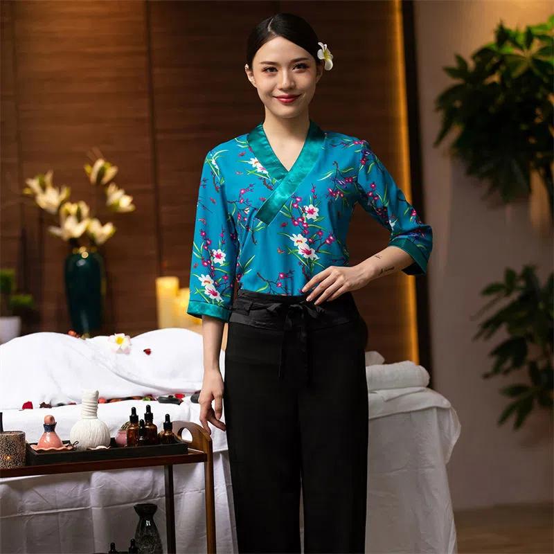 Pattern Top Slim Fit Technicia - Spa And Wellness Center บทวิจารณ์และราคา